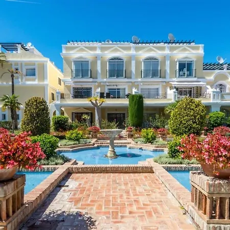 Aloha Gardens Near Puerto Banus With Breathtaking Mountain View Apartment *